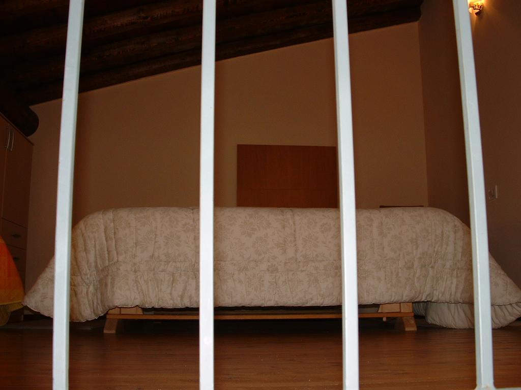 Agriturismo Lupo Bianco Monzambano Exteriör bild