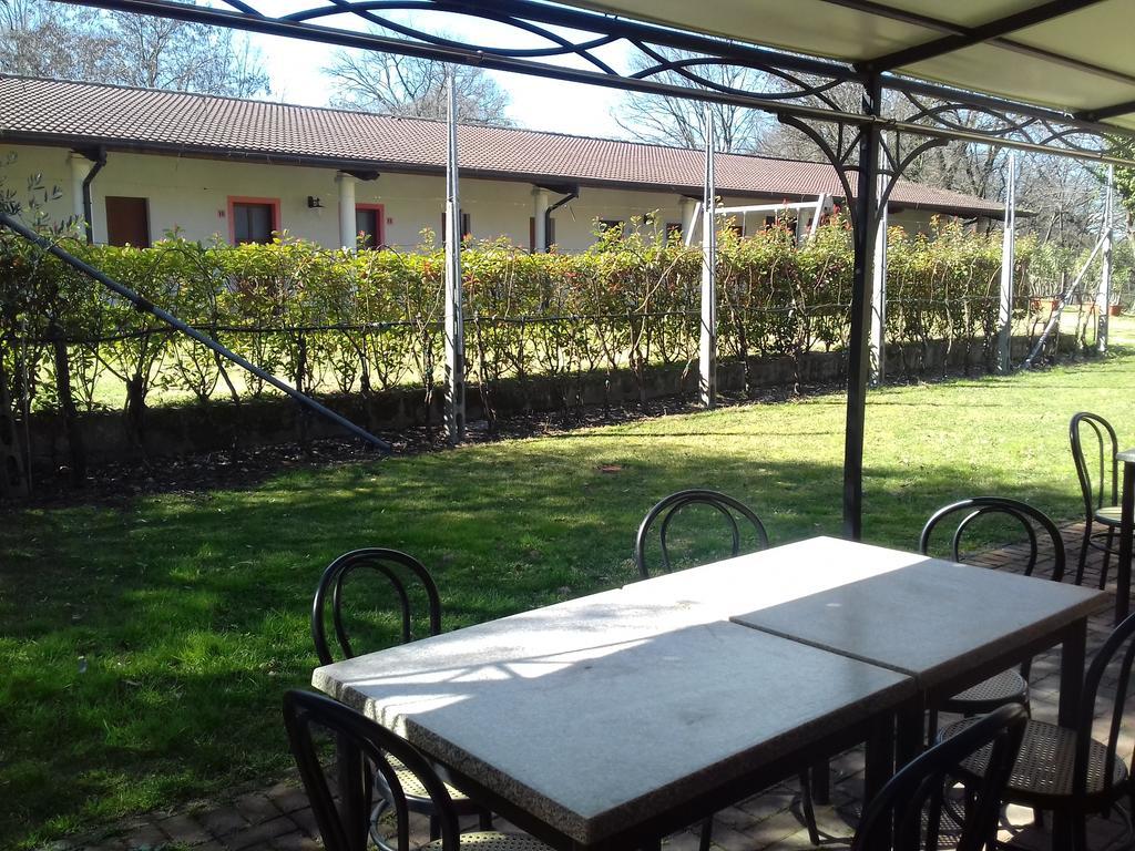 Agriturismo Lupo Bianco Monzambano Exteriör bild
