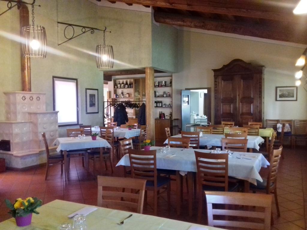Agriturismo Lupo Bianco Monzambano Exteriör bild