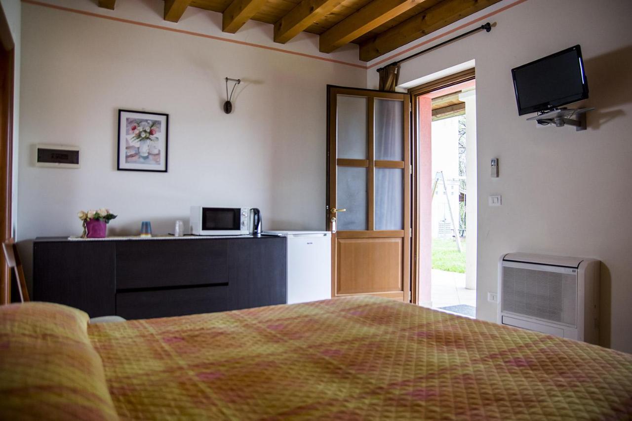 Agriturismo Lupo Bianco Monzambano Exteriör bild