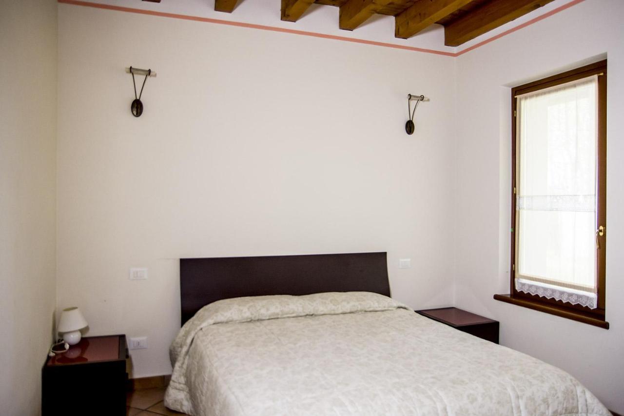 Agriturismo Lupo Bianco Monzambano Exteriör bild
