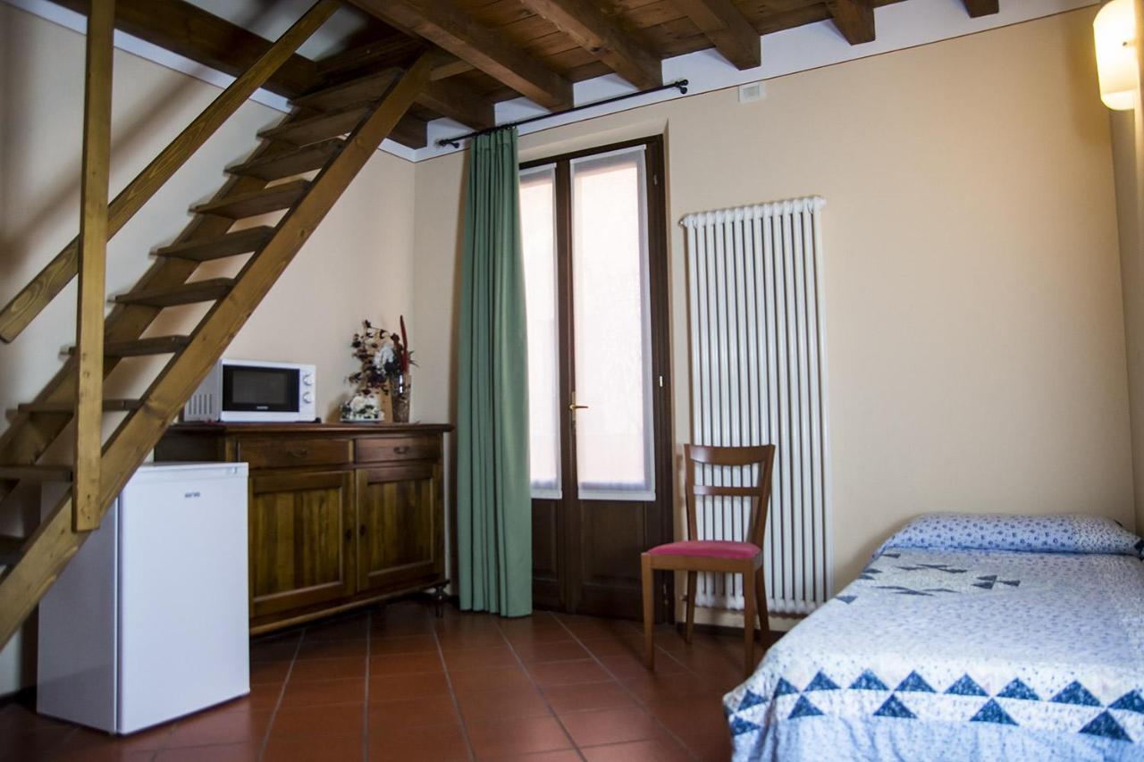 Agriturismo Lupo Bianco Monzambano Exteriör bild