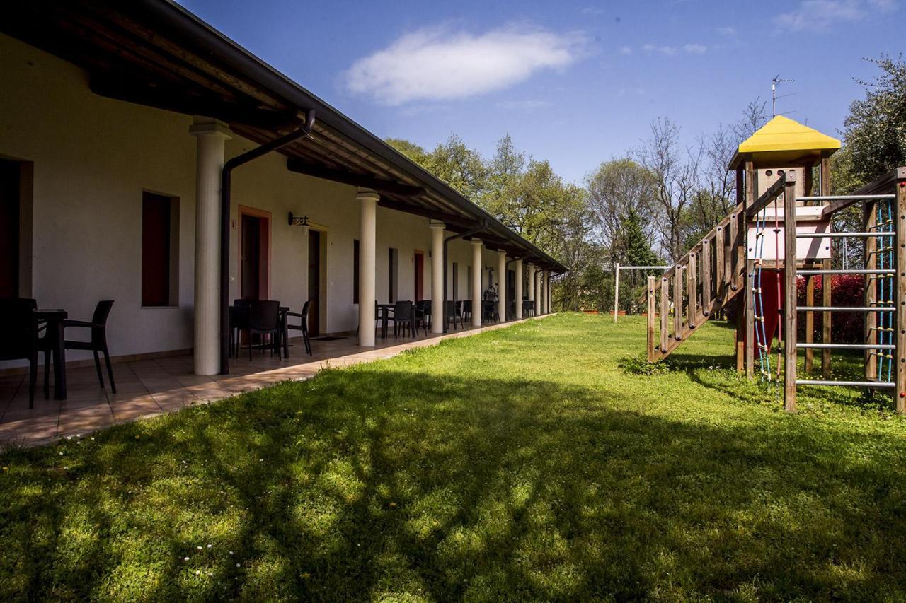 Agriturismo Lupo Bianco Monzambano Exteriör bild